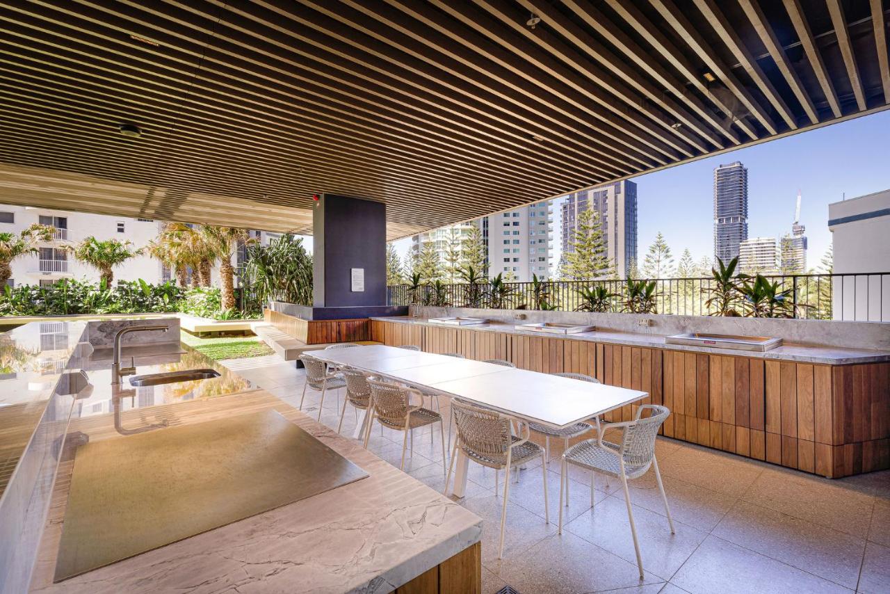 Ultiqa Signature on Broadbeach - BBQ